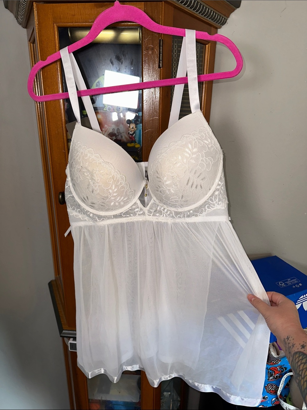 Daisy Fuentes White Lace & Mesh Babydoll Chemise